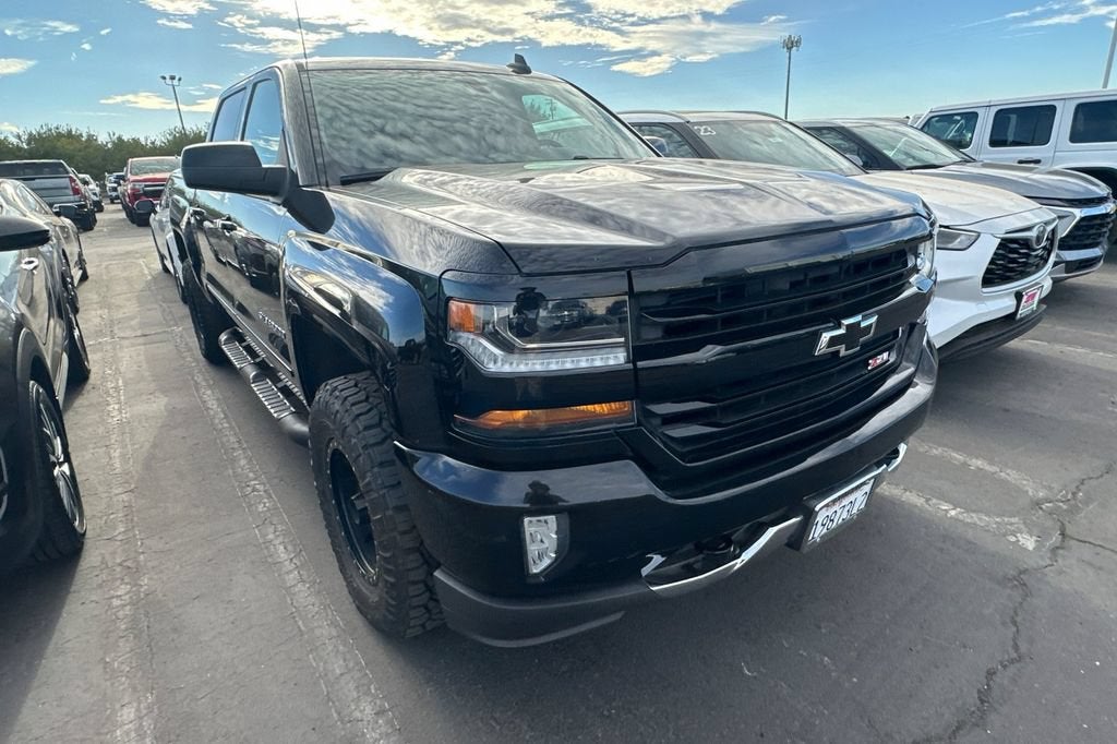 chevrolet silverado 1500 2018 3GCUKREC0JG315820 image chevrolet silverado 1500 2018 3GCUKREC0JG315820 image